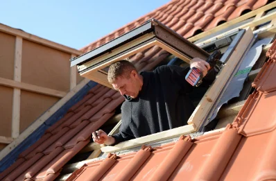 Pose de fenêtres de toit Velux à Aste-Béon